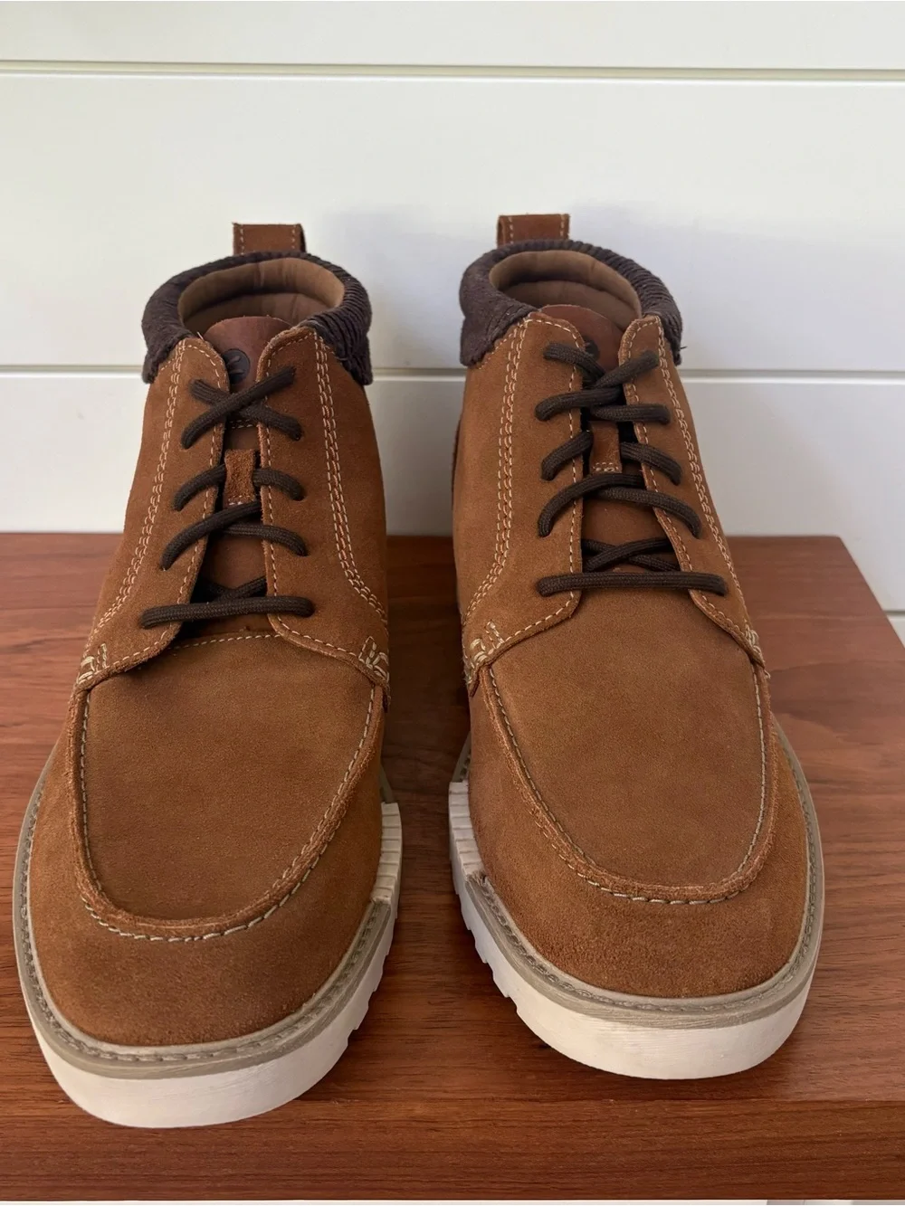 Clarks Men's Barnes Mid Oxford Boots Brown Cola Suede Size 12 US Classic NWOT